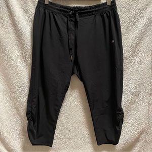 Athletic Carpis Pants